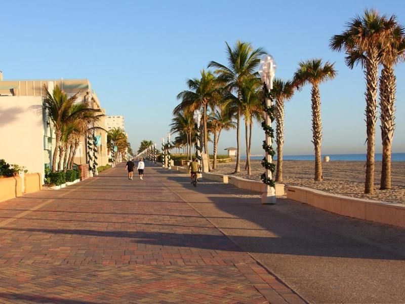 Downtown Hollywood Holiday Retreat Dania Beach Apartment ภายนอก รูปภาพ
